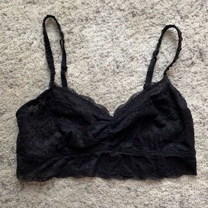 ☠️ PInK Victoria’s Secret Black Lace Bralette Lge